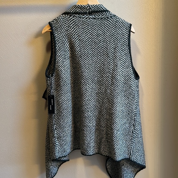 Rebecca Elliot “Kilee” Herringbone Sleeveless Cardigan. Black. Size M. NWT. - Picture 5 of 5